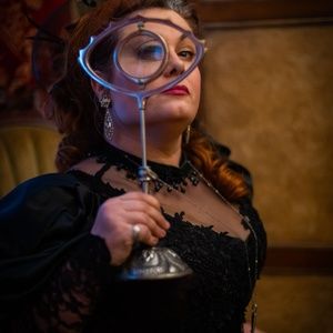 Meet your Posher, Devilicia